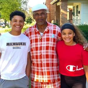 Meet your Posher, Curtis